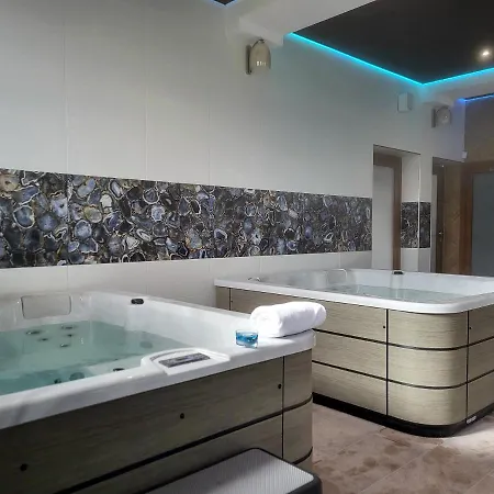 Dom Jastrzebia Z Basenem I Jacuzzi * Jastrzębia Góra