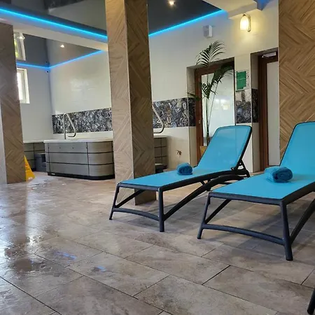 Dom Jastrzebia Z Basenem I Jacuzzi Jastrzębia Góra