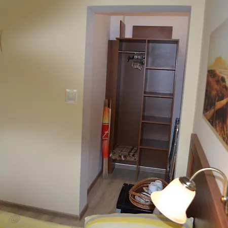 Privatunterkunft Dom Jastrzebia Z Basenem I Jacuzzi *