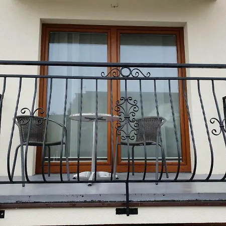 Privatunterkunft Dom Jastrzebia Z Basenem I Jacuzzi Jastrzębia Góra
