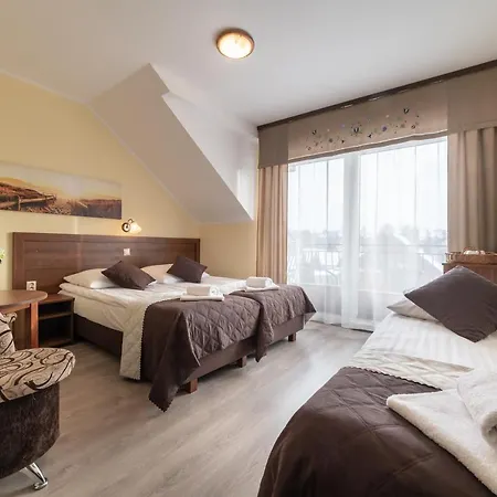 Pansiyon Dom Jastrzebia Z Basenem I Jacuzzi