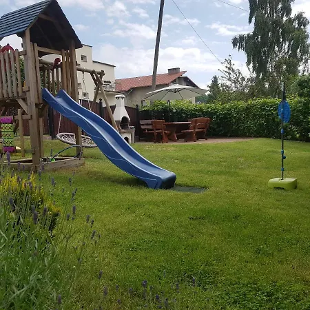 Privatunterkunft Dom Jastrzebia Z Basenem I Jacuzzi *