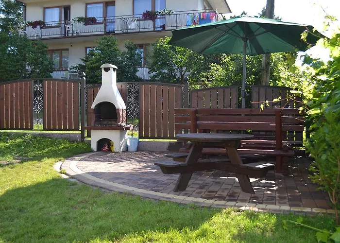 Dom Jastrzebia Z Basenem I Jacuzzi 民宿