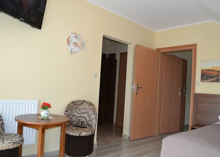 民宿 Dom Jastrzebia Z Basenem I Jacuzzi Jastrzębia Góra