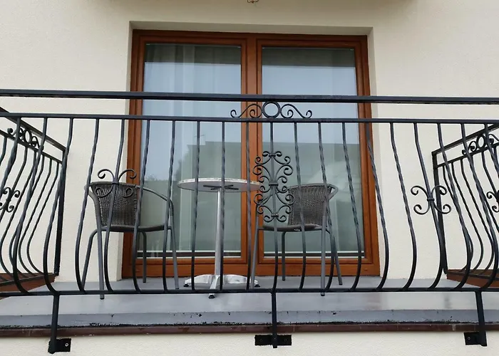 民宿 Dom Jastrzebia Z Basenem I Jacuzzi Jastrzębia Góra