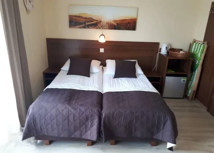 民宿 Dom Jastrzebia Z Basenem I Jacuzzi *